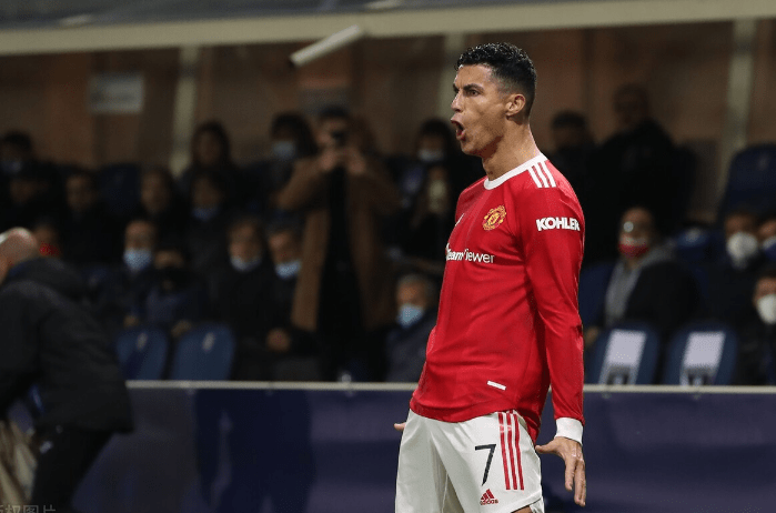 bet365体育团队-曼联主帅谢尔伯执教半年翻盘，球员普遍称赞其改变(曼联vs布莱顿比分)